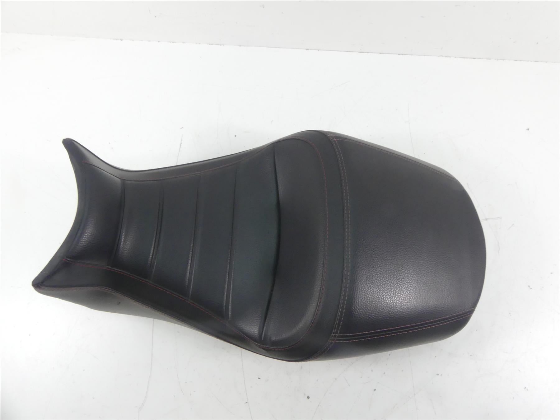 2015 Ducati Diavel Carbon Red Dual Driver Rider Saddle Seat - No Tears 59521991A {{ shop.shopifyCountryName }} - Mototech271