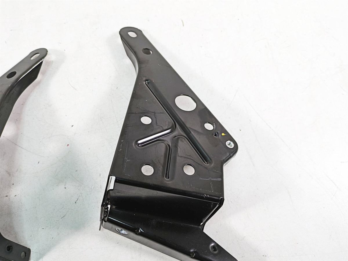 2020 Harley Touring FLHX Street Glide Front Fairing Mounting Brackets 57000170 {{ shop.shopifyCountryName }} - Mototech271