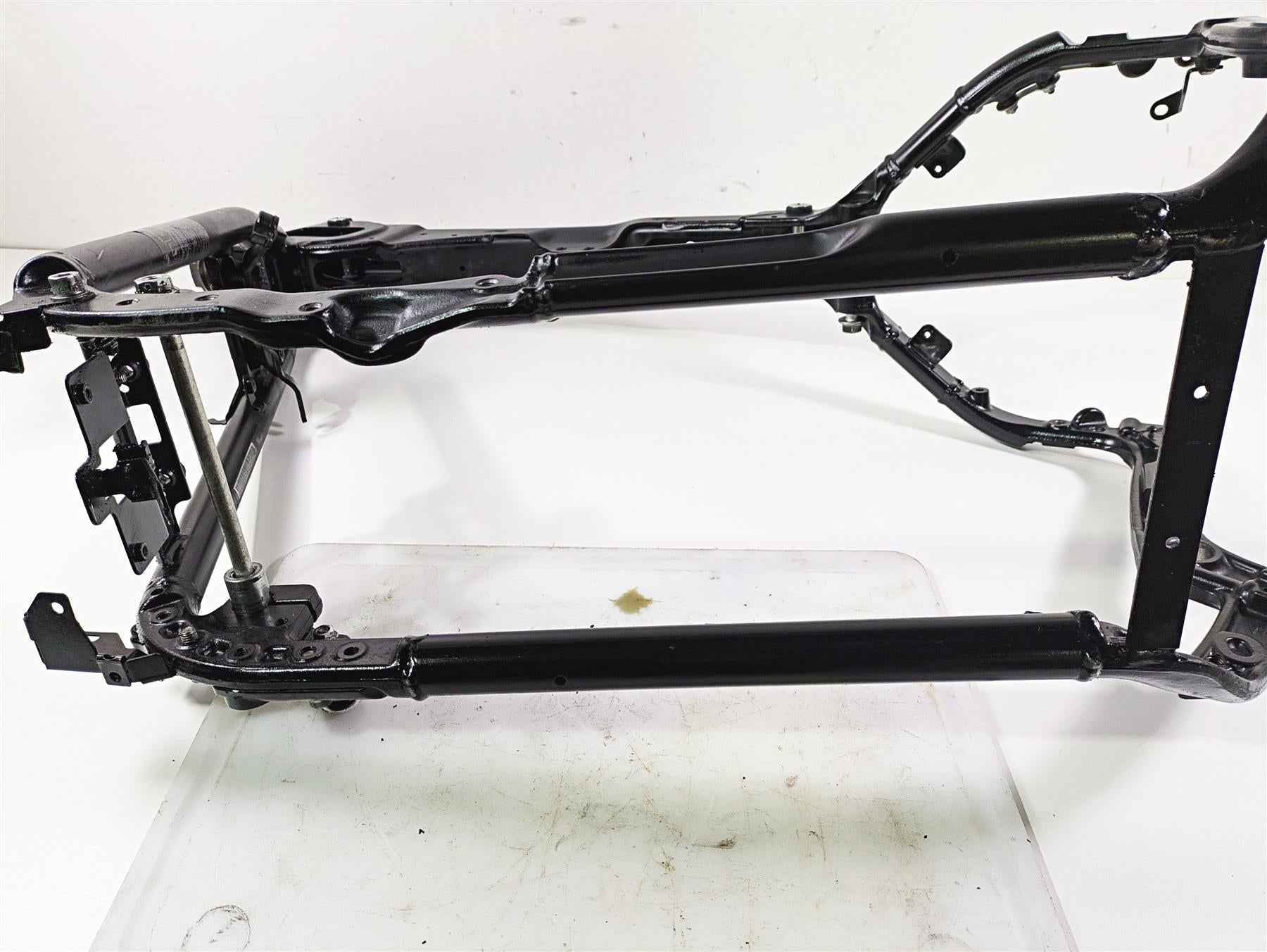 2019 Harley Softail FXDR 114 Straight Main Frame Chassis With Clean California Title 47000238 {{ shop.shopifyCountryName }} - Mototech271