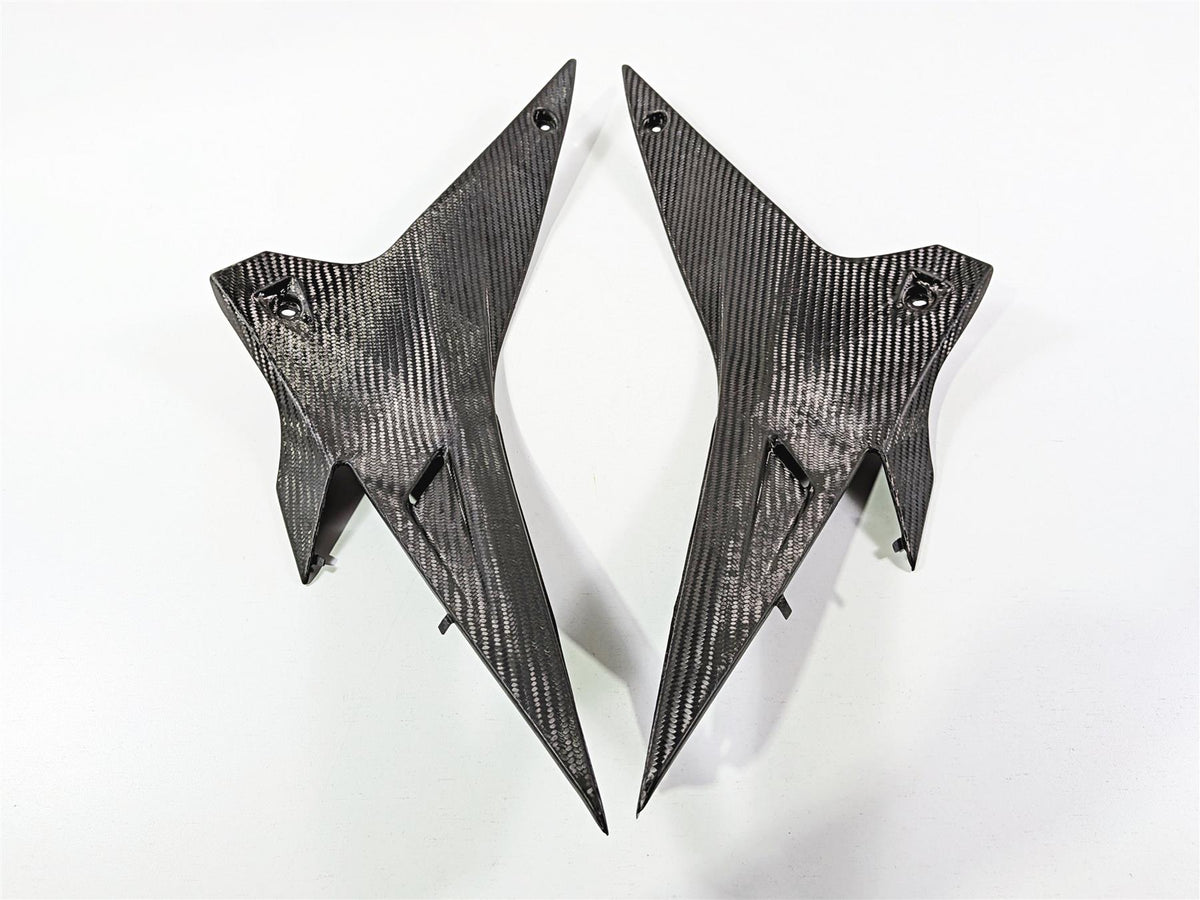 2014 Aprilia RSV4 RR Factory Left Right Leg Carbon Fiber Cover Set 890966 890967 {{ shop.shopifyCountryName }} - Mototech271