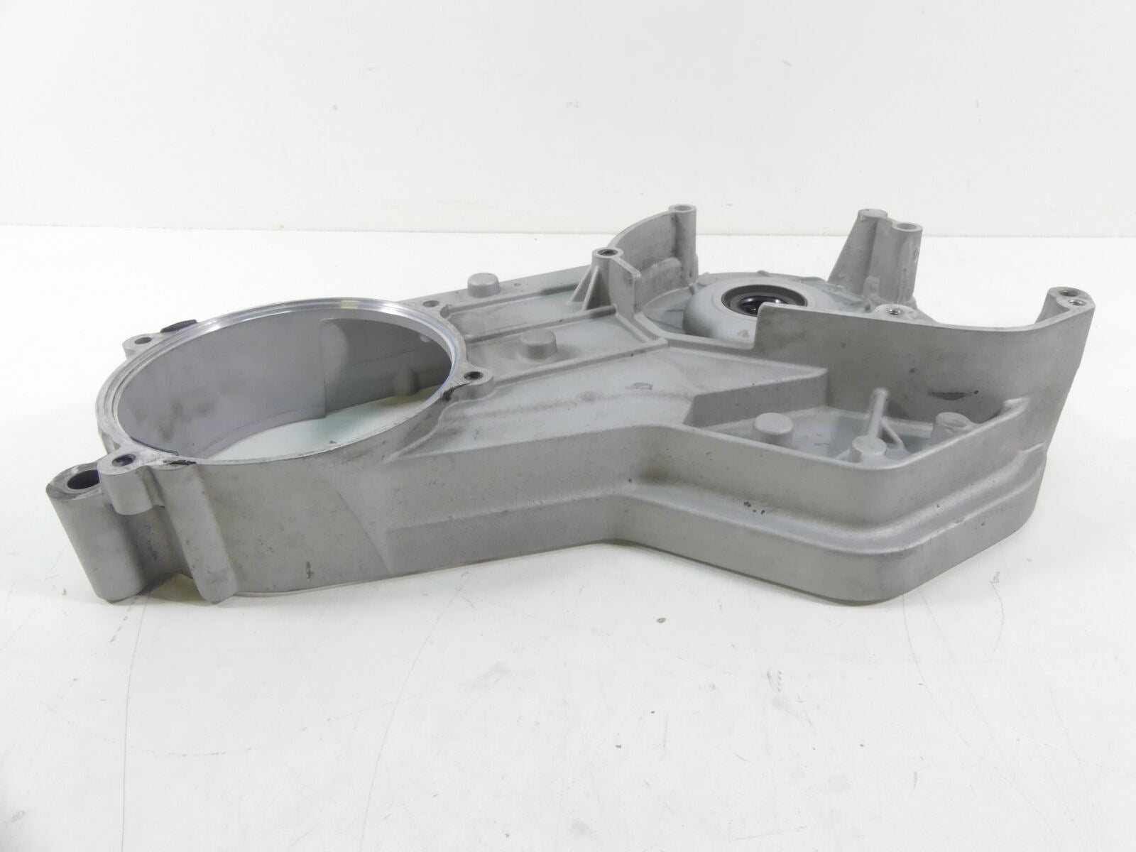 2006 Harley Touring FLHCU SE CVO Inner Primary Drive Clutch Cover 60677-01C {{ shop.shopifyCountryName }} - Mototech271