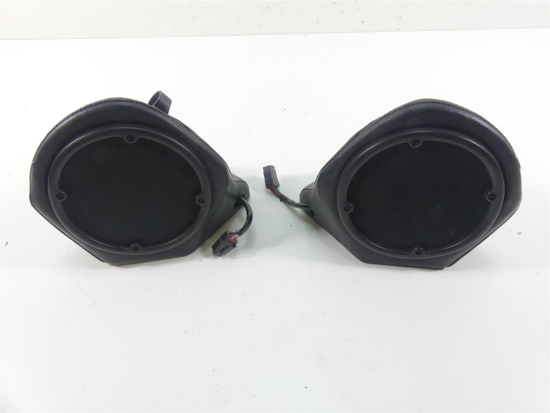 2009 Harley FLHTCU SE4 CVO E-Glide Rear Trunk Speakers Set 76281-08A 76299-08A | Mototech271