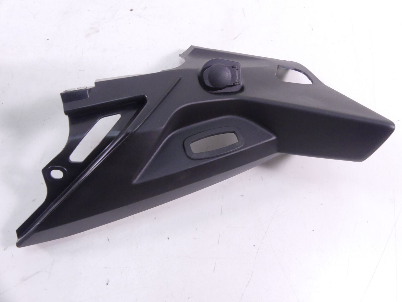 2017 BMW R1200RT RTW K52 Upper Taillight Fairing Cover Cowl 46638529394 {{ shop.shopifyCountryName }} - Mototech271