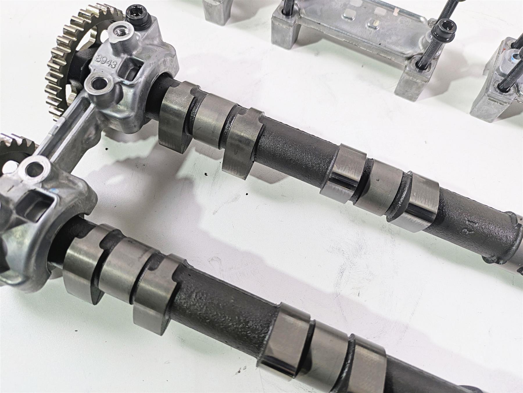 2020 Kawasaki Z900 ZR900 Camshaft Cam Shaft Set 49118-0942 49118