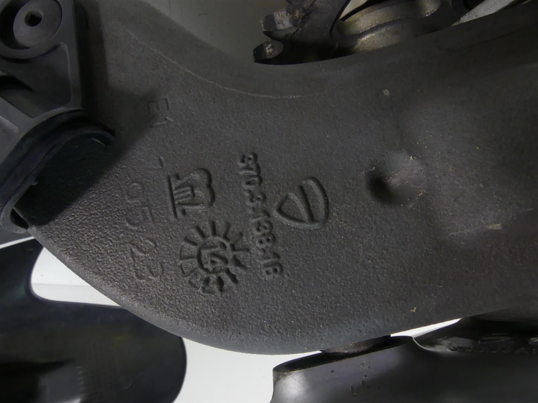 2015 Ducati Monster 1200 S Swingarm Swing Arm Axle Set - Read 37021381 819Z0021 {{ shop.shopifyCountryName }} - Mototech271