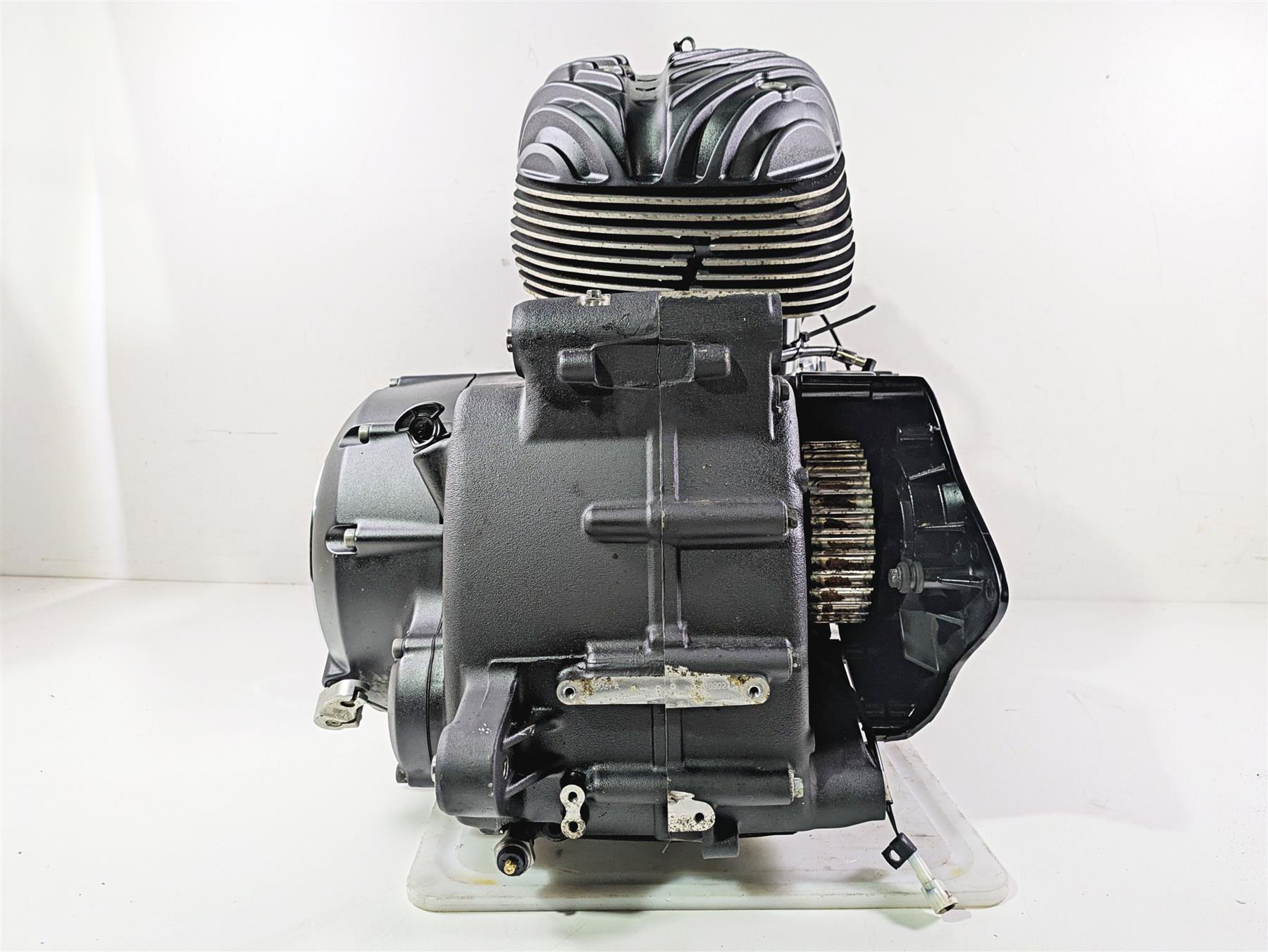 2018 Indian Springfield Dark Horse Engine Transmission 111ci - For Parts 2208414 {{ shop.shopifyCountryName }} - Mototech271