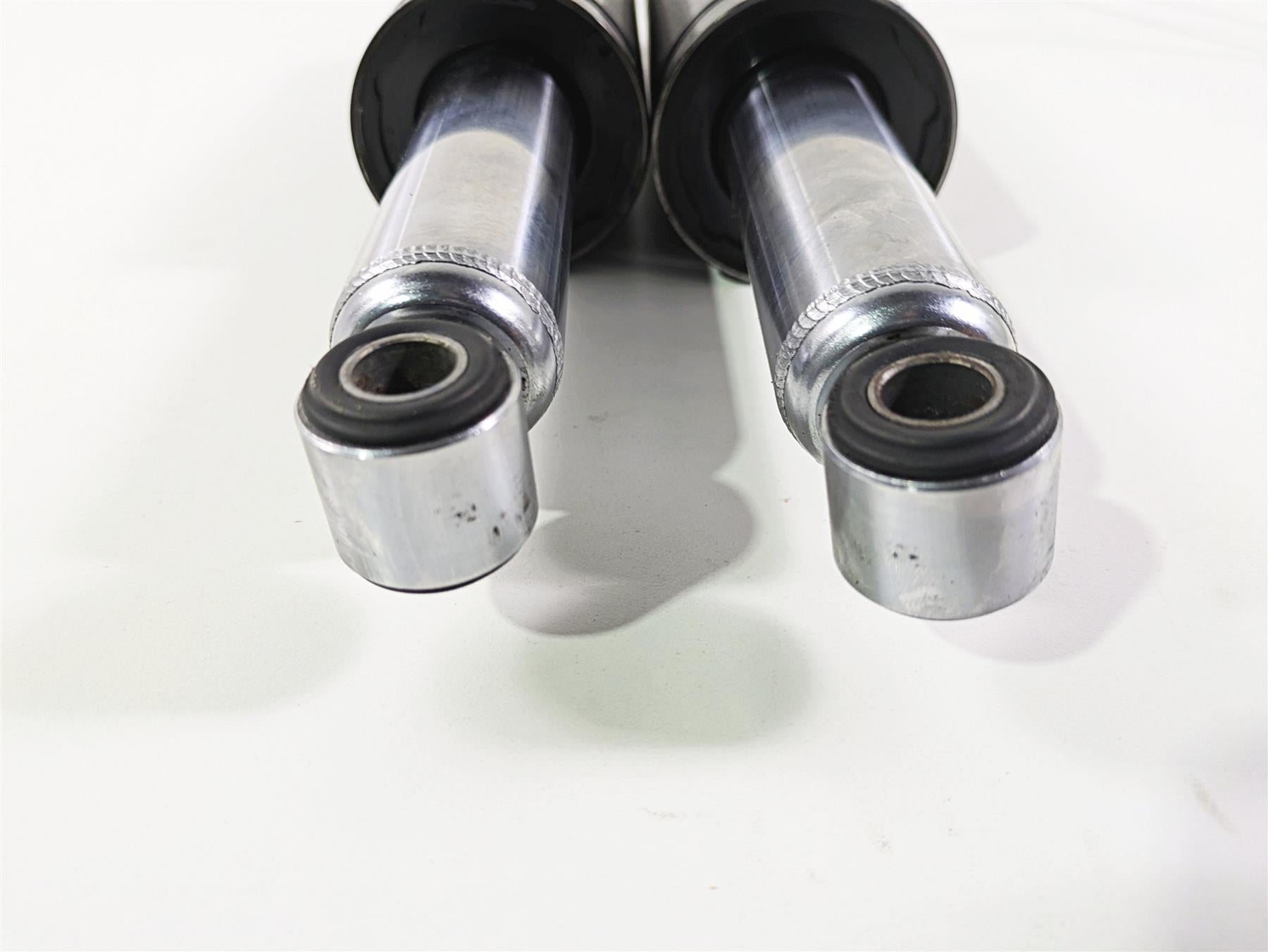 2005 Harley Touring FLHRI Road King Rear Shock Damper Set 13" 54565-97C {{ shop.shopifyCountryName }} - Mototech271