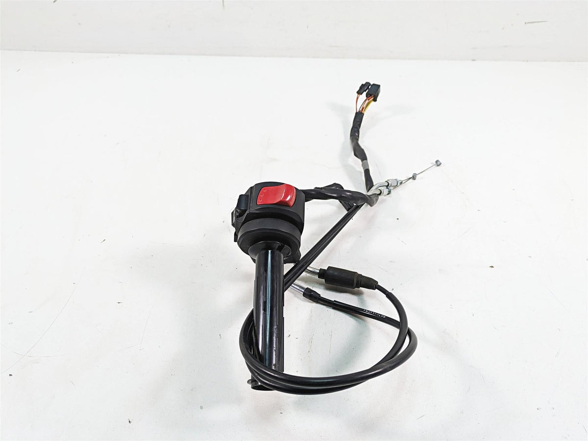 2022 Suzuki GSXR 750 Right Hand Start Kill Control Switch 37200-47H30 {{ shop.shopifyCountryName }} - Mototech271