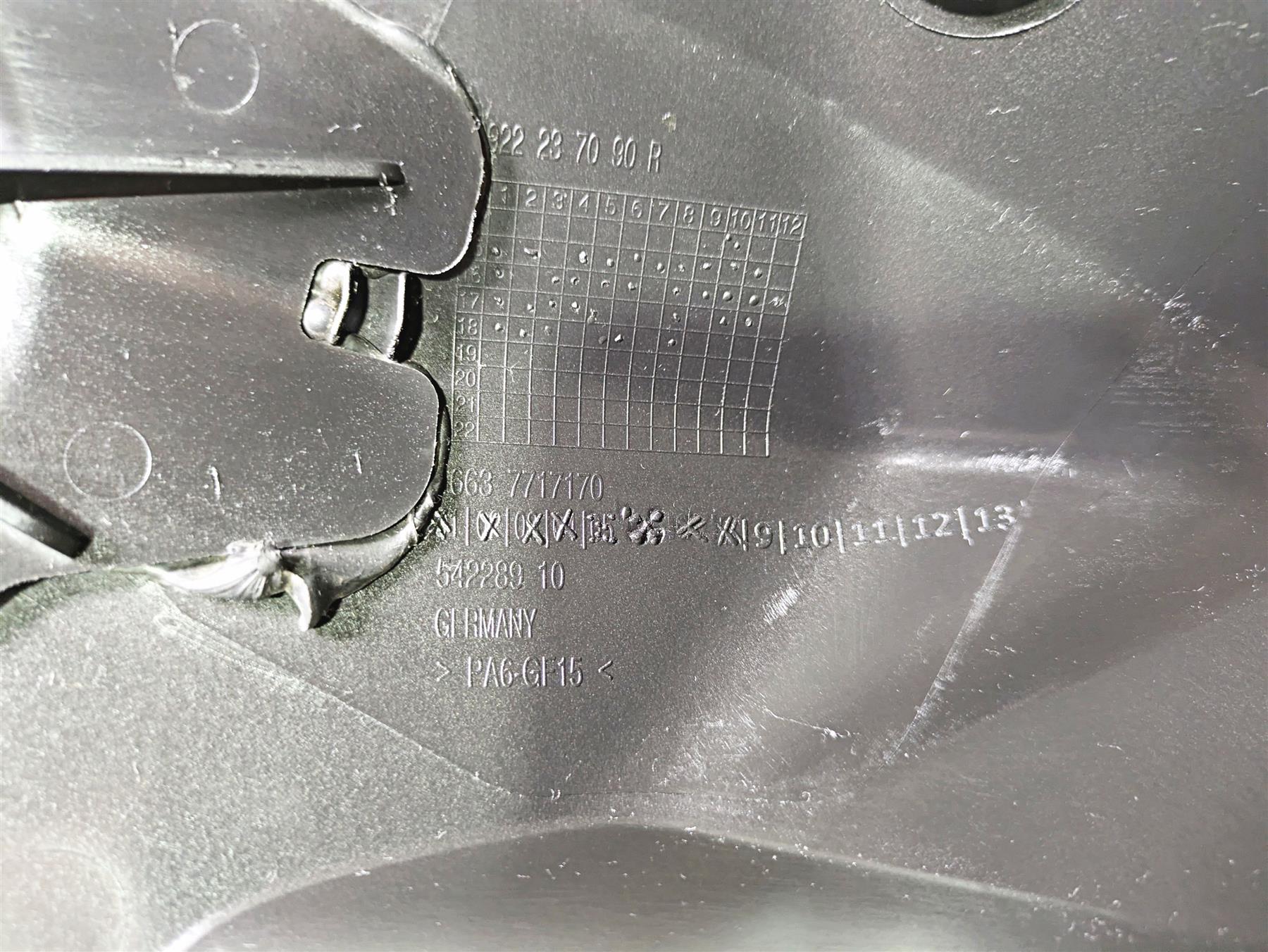 2019 BMW S1000XR K49 Right Main Fairing Cover Set 46638549032 46637717170 {{ shop.shopifyCountryName }} - Mototech271