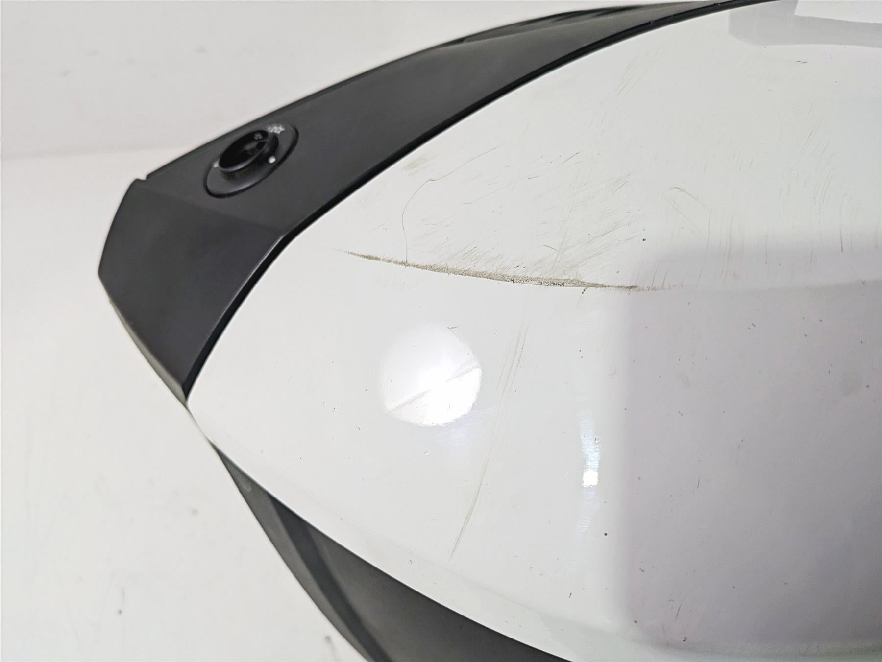 2022 BMW R1250 RT K052 Left Saddlebag Saddle Bag Case 46547728663 {{ shop.shopifyCountryName }} - Mototech271