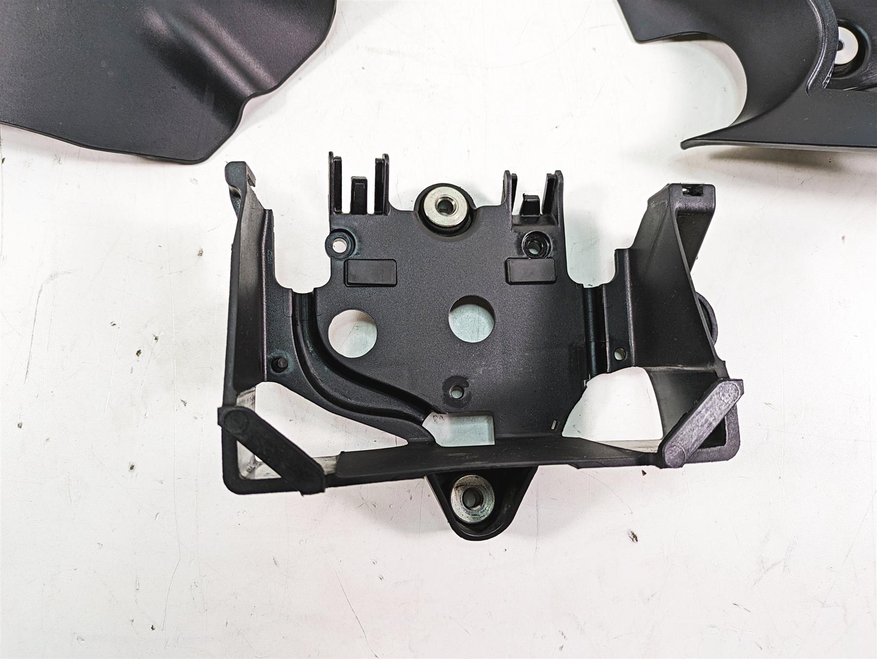 2016 Ducati Panigale 1299 S Rectifier Cdi Battery Holder Set 829PA361A 829PA371A {{ shop.shopifyCountryName }} - Mototech271