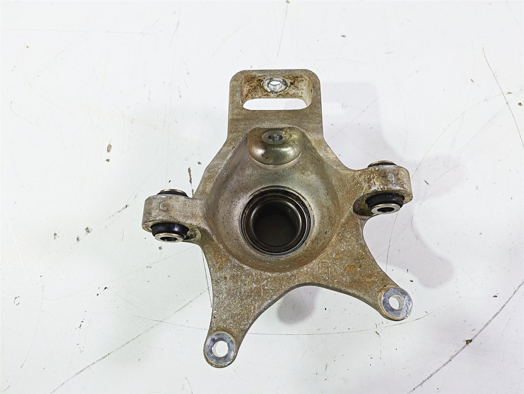 2023 Can Am Maverick X3 XMR Turbo RR Rear Left Hub Spindle Knuckle 706005308 {{ shop.shopifyCountryName }} - Mototech271