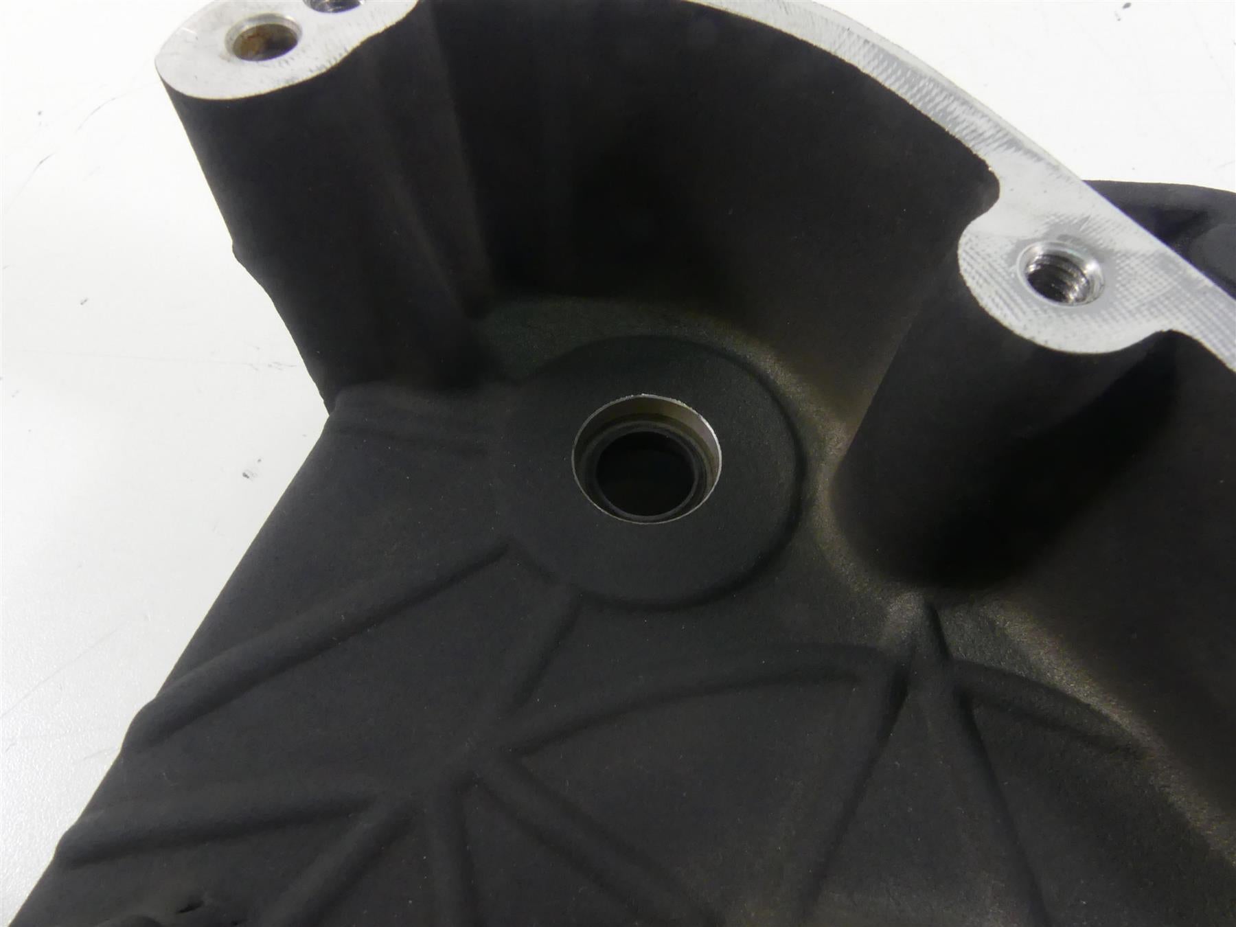 1999 Harley Touring FLHTCUI Electra Glide Inner Primary Drive Cover 60677-01 {{ shop.shopifyCountryName }} - Mototech271