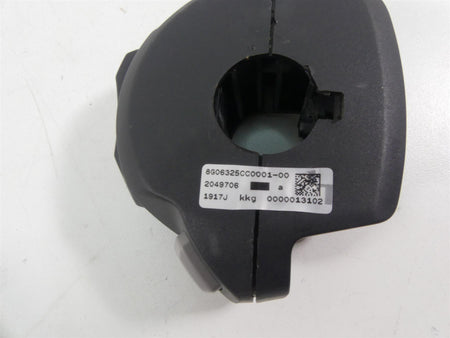2020 Triumph Speed Triple RS 1050 Right Start Kill Lock Control Switch T2049706 {{ shop.shopifyCountryName }} - Mototech271