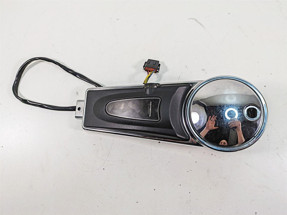 2005 Harley Touring FLHTCUI Electra Glide Fuel Tank Dash Cover Intercom 61270-98 {{ shop.shopifyCountryName }} - Mototech271