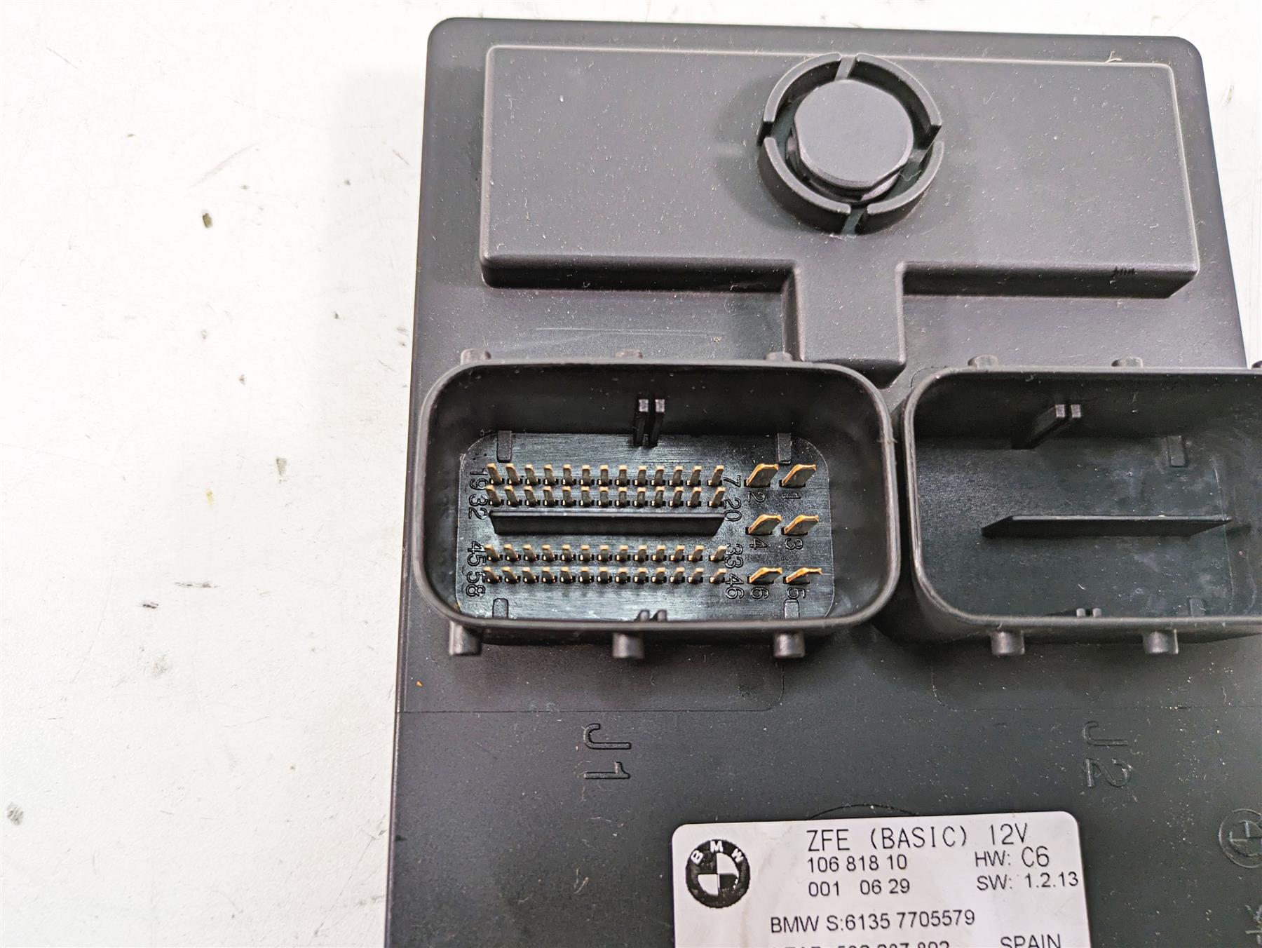 2007 BMW R1200GS K255 Adv ZFE Basic Central Chassis Electronics 61357705579 {{ shop.shopifyCountryName }} - Mototech271