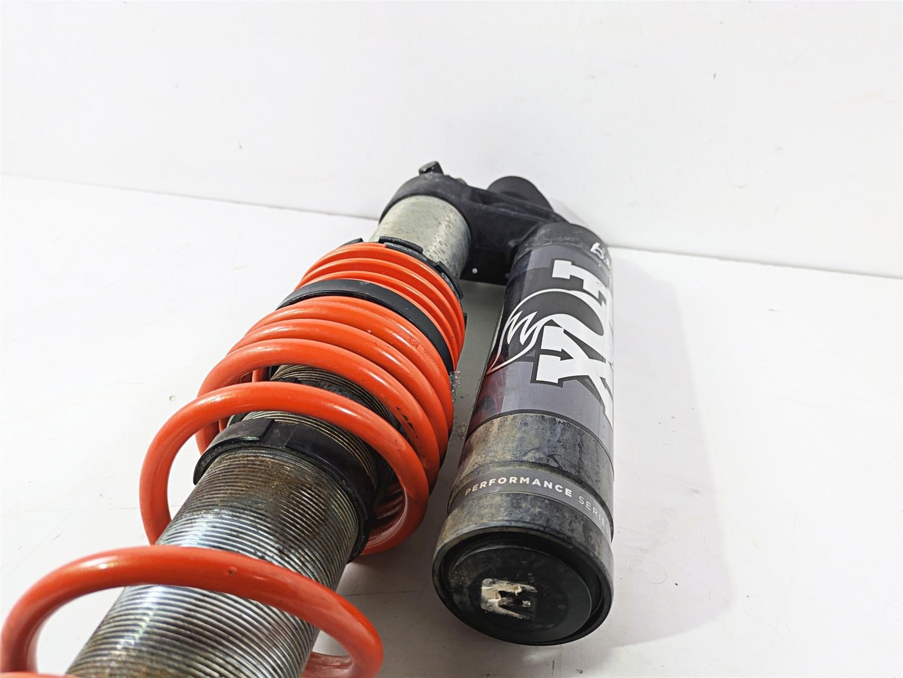 2023 Can Am Maverick X3 XMR Turbo RR Fox Left Rear Shock 64" Red 706004808 {{ shop.shopifyCountryName }} - Mototech271