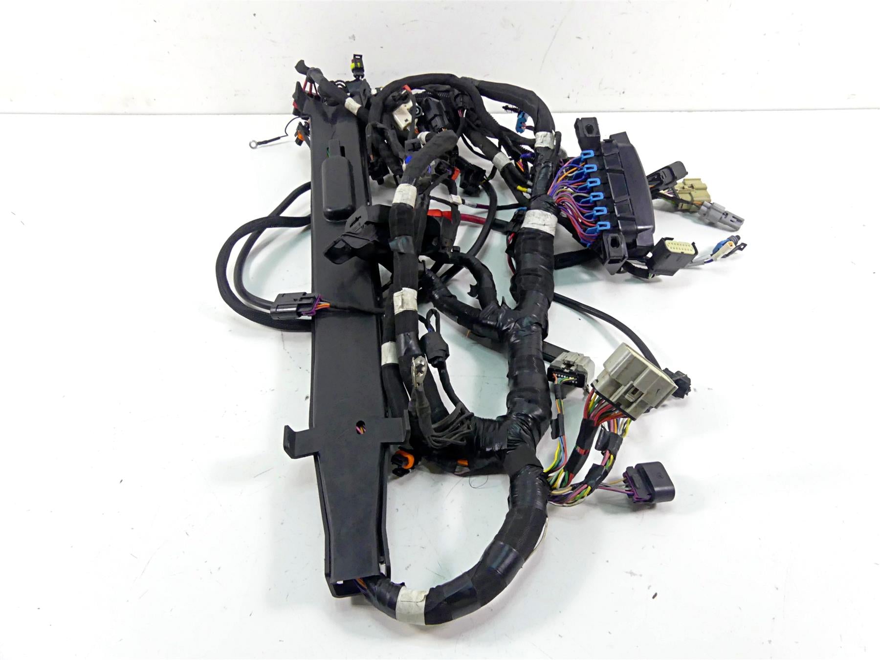 2019 Indian Chieftain Classic Wiring Harness Loom - Read 2414745 {{ shop.shopifyCountryName }} - Mototech271