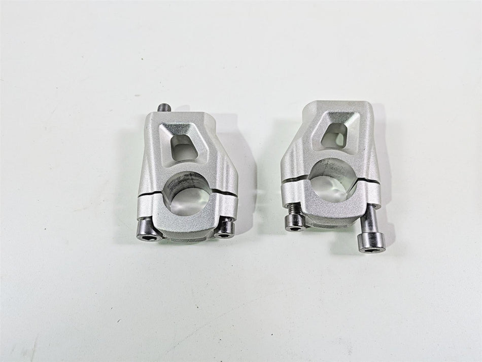 2024 Triumph Tiger 900 GT Handlebar Riser Holder Clamp Set T2040813 {{ shop.shopifyCountryName }} - Mototech271