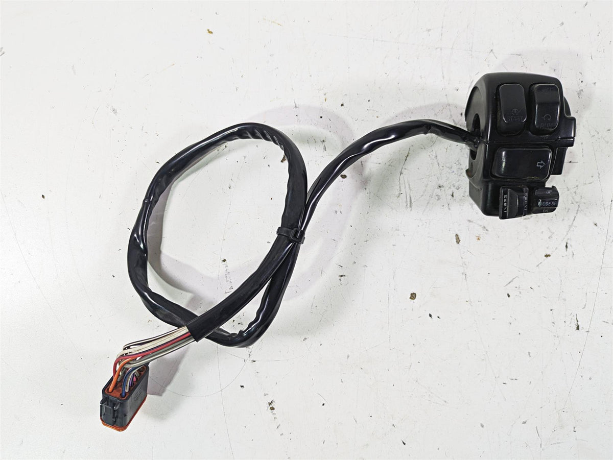 2003 Harley Touring FLHTCUI 100TH E-Glide Right Hand Control Switch 71589-96B {{ shop.shopifyCountryName }} - Mototech271