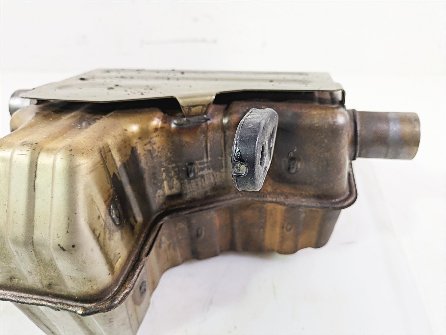 2006 Triumph Rocket 3 Muffler Connection Chamber Silencer T2209300 {{ shop.shopifyCountryName }} - Mototech271