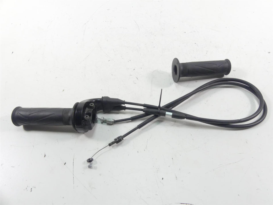2008 Yamaha FZ1 Fazer Hand Throttle Grip Cable Set 4YR-26240-02-00 4YR-26240-03 {{ shop.shopifyCountryName }} - Mototech271