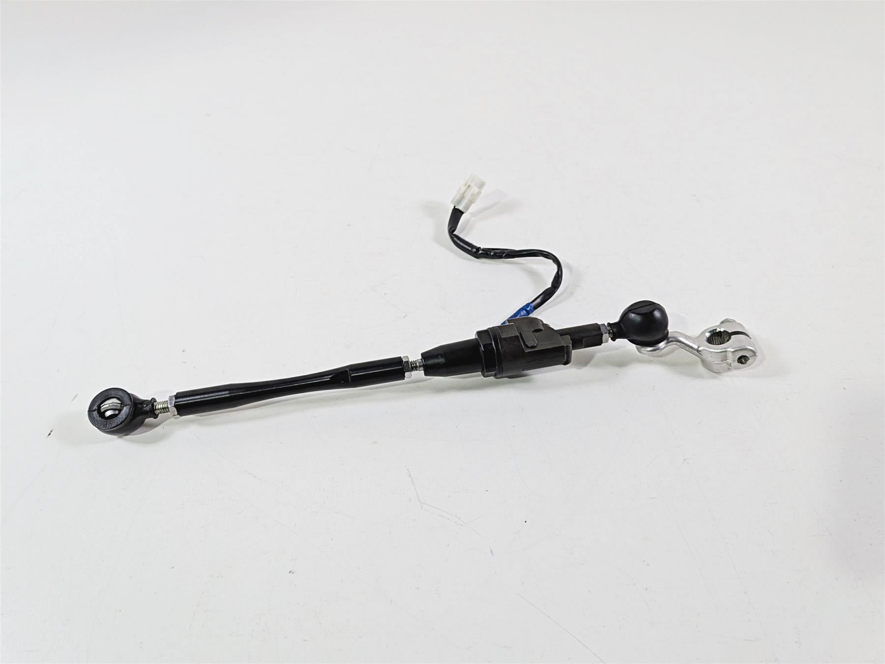 2016 Yamaha YZF R1 RN32 Quickshifter Quick Shifter Assist 2CR-82470-00-00 {{ shop.shopifyCountryName }} - Mototech271