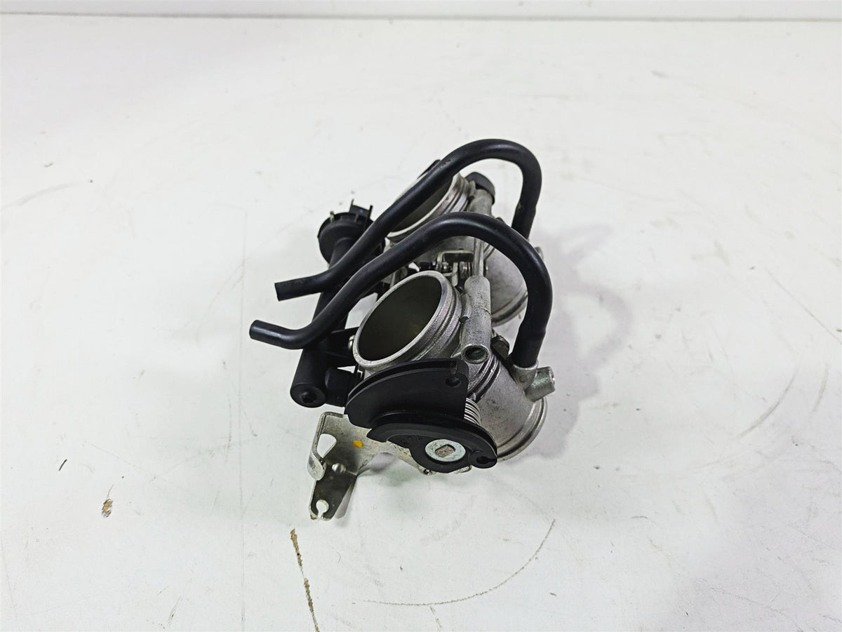 2016 BMW F800R K73 Throttle Body Bodies - Broken Fuel Rail 13548520480 {{ shop.shopifyCountryName }} - Mototech271