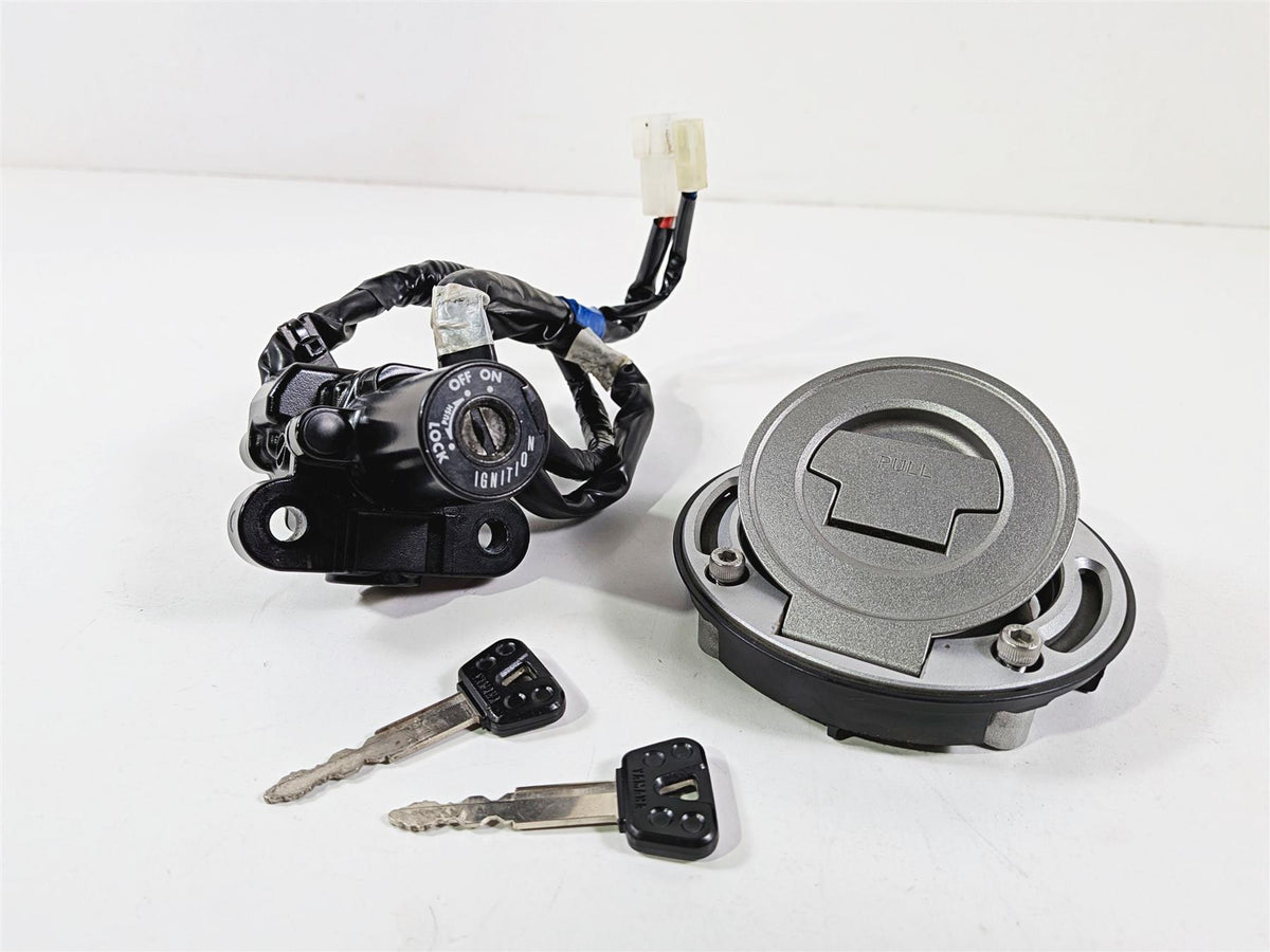 2024 Yamaha YZF R1 RN65 Ignition Switch Key Lock Set B3L-82501-11-00 {{ shop.shopifyCountryName }} - Mototech271