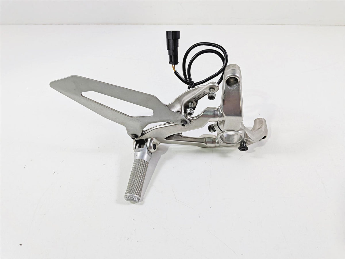 2017 Ducati Panigale 1299 Right Foot Peg & Frame Mount 82414621AA 8291E071AA-Mototech271