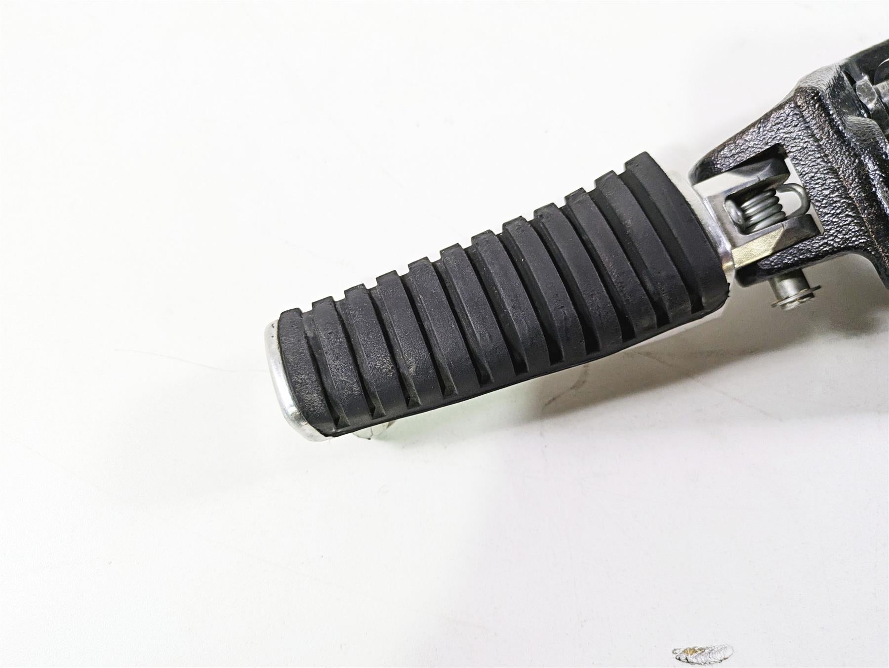 2016 Suzuki M109R VZR1800 Boulevard Left Front Footpeg + Mount 43521-48G01 {{ shop.shopifyCountryName }} - Mototech271