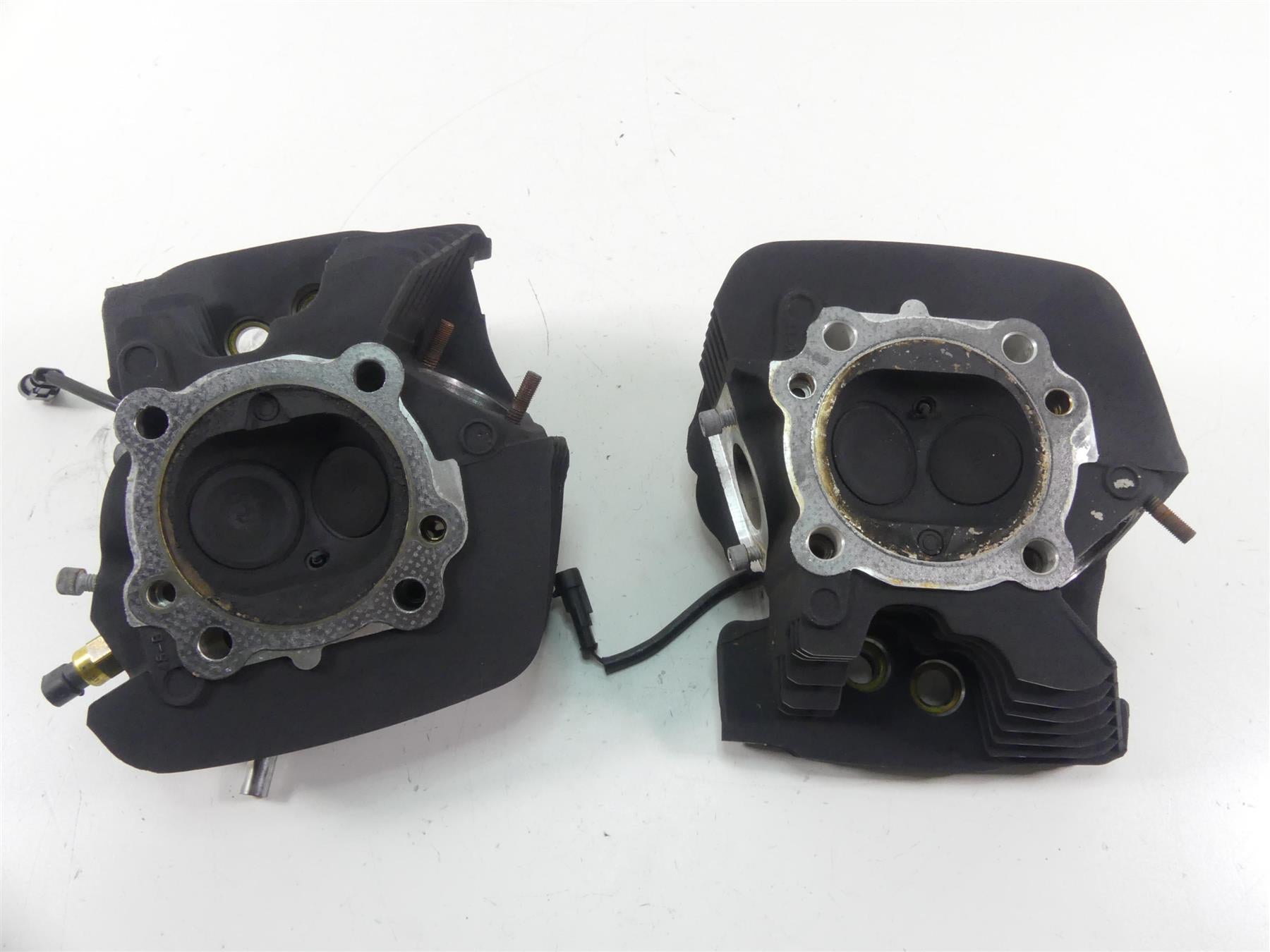 2012 Harley Touring FLHTP Electra Glide Cylinderhead 103ci Heads Set 17728-08 {{ shop.shopifyCountryName }} - Mototech271