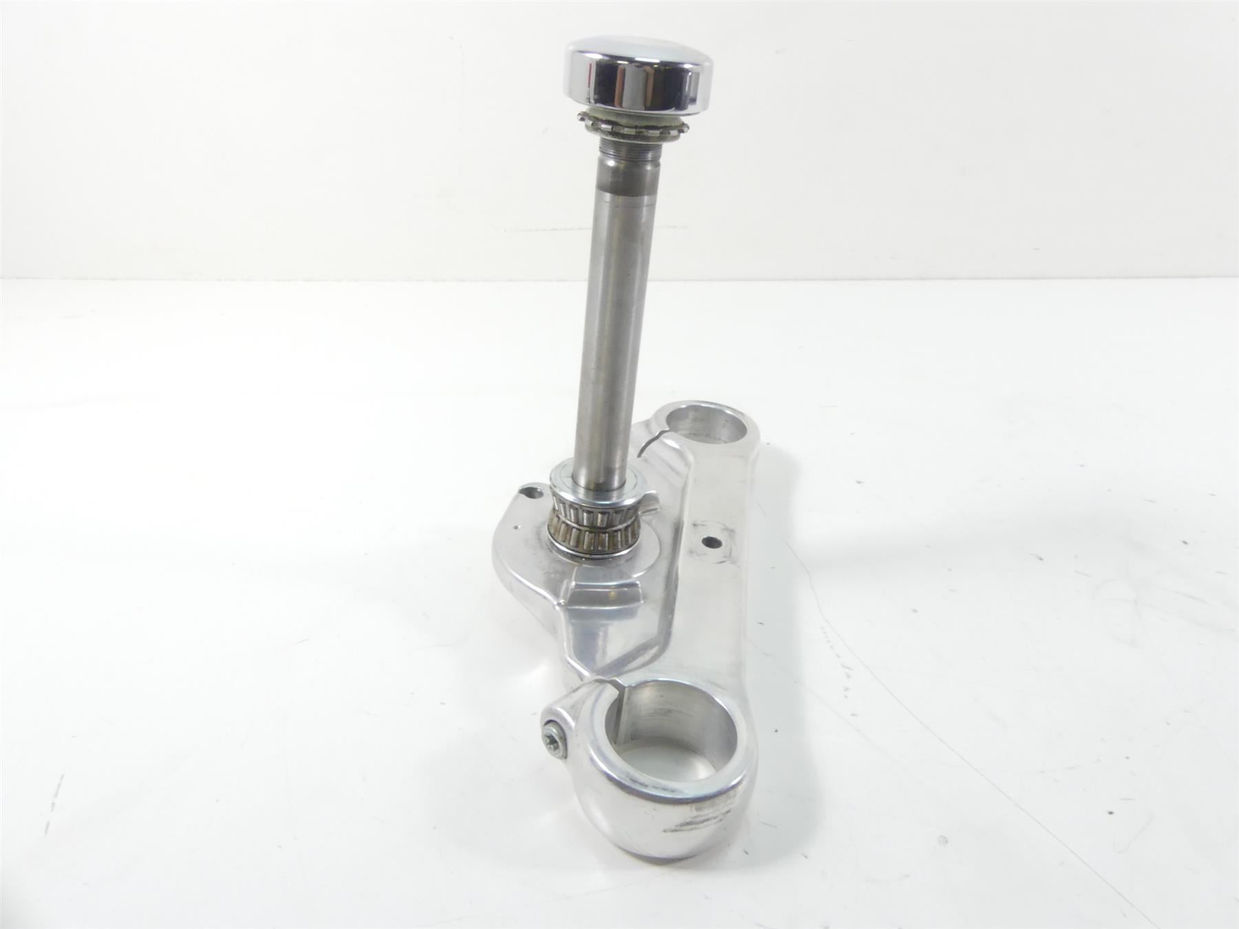 2009 Harley FXDF Dyna Fat Bob Lower Triple Tree Steering Yoke - 49mm 47648-08 {{ shop.shopifyCountryName }} - Mototech271