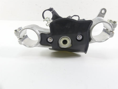 2022 Suzuki GSXR750 Upper Lower Triple Tree Clamp Set 51311-01H00 51410-01H10 {{ shop.shopifyCountryName }} - Mototech271