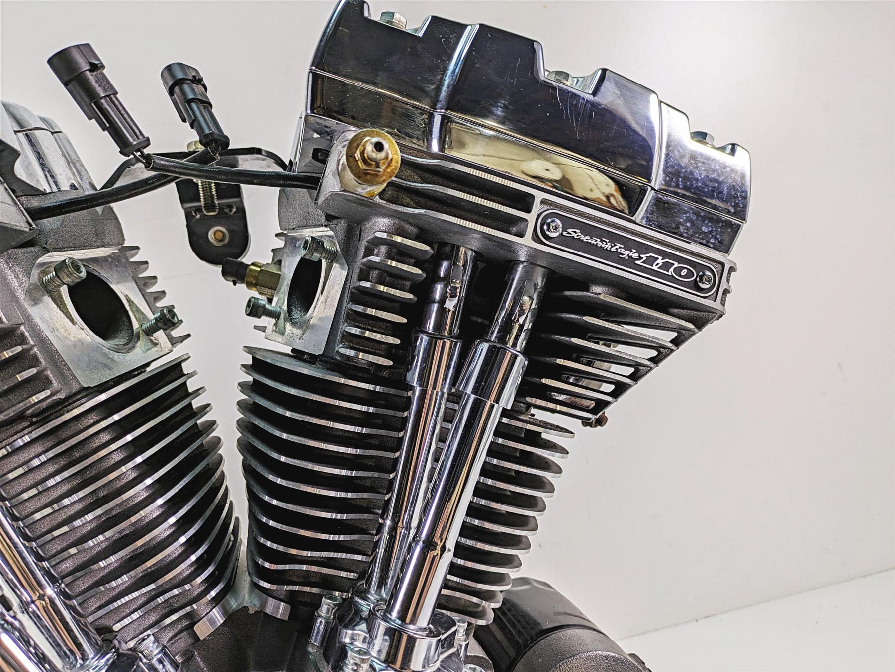 2009 Harley Dyna FXDFSE CVO Fat Bob Runnin 110ci SE Engine - Video 19839-10C {{ shop.shopifyCountryName }} - Mototech271
