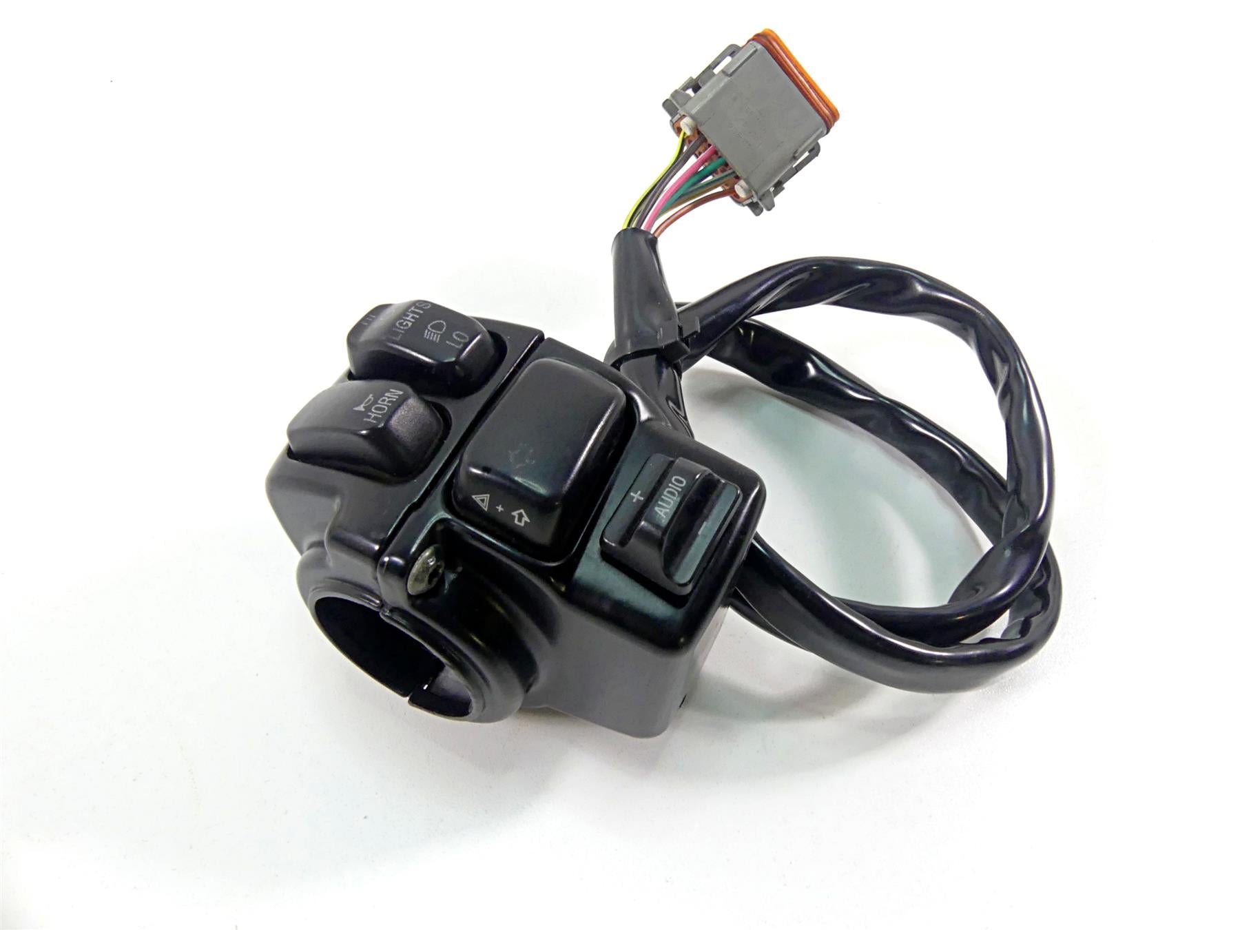 2003 Harley Touring FLHTCI E-Glide 100TH Left Audio Control Switch 71682-06A {{ shop.shopifyCountryName }} - Mototech271