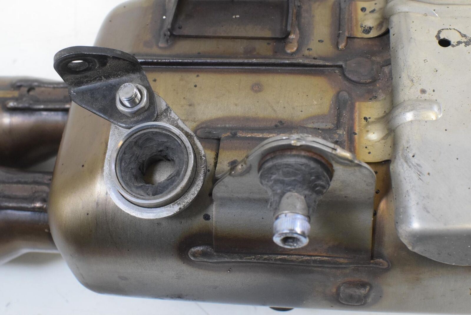 2016 Yamaha YZFR6 YZF R6 OEM Exhaust Pipe Silencer Header 13S-14610-30-00 {{ shop.shopifyCountryName }} - Mototech271