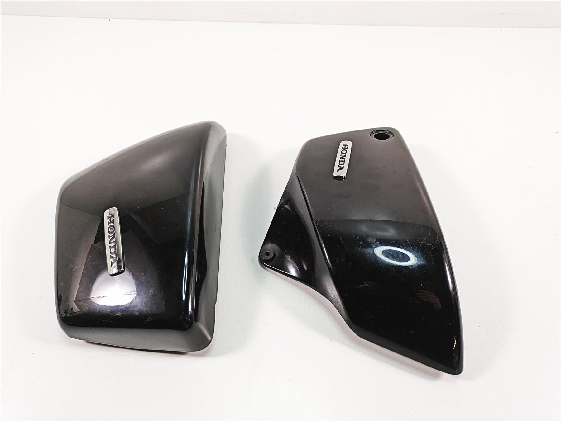 2006 Honda VT1100 C2 Shadow Side Cover Fairing Cowl Set 83610-MCK-A70Z {{ shop.shopifyCountryName }} - Mototech271