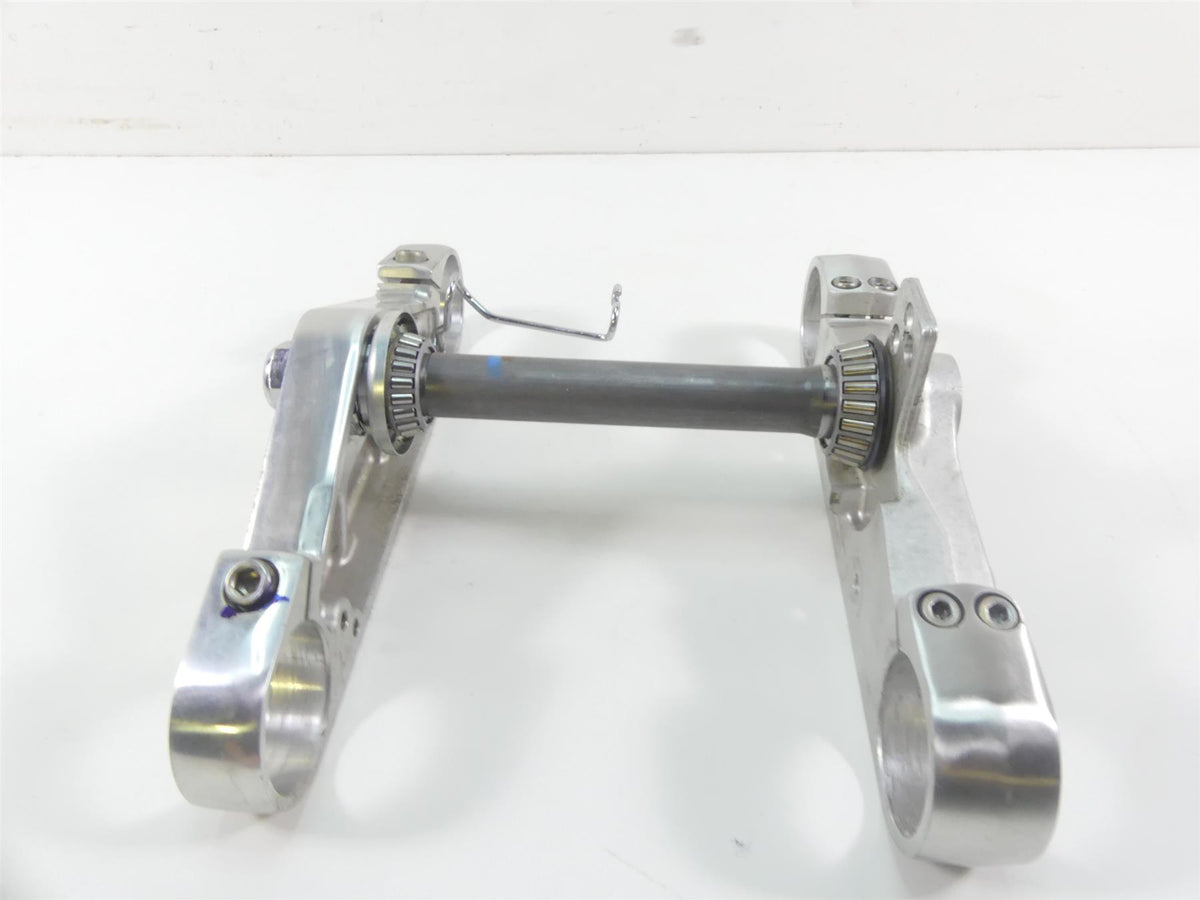 2007 Honda VTX1800 T1 Upper & Lower Triple Tree Set 53230-MCV-000 53219-MCH-000 {{ shop.shopifyCountryName }} - Mototech271