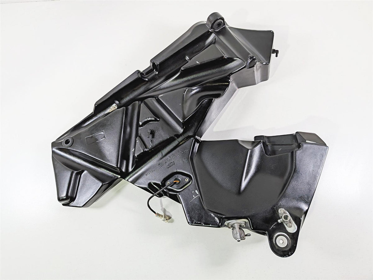 2005 KTM 950 LC8 Adventure Left Side Plastic Fuel Gas Tank 60007013044 {{ shop.shopifyCountryName }} - Mototech271