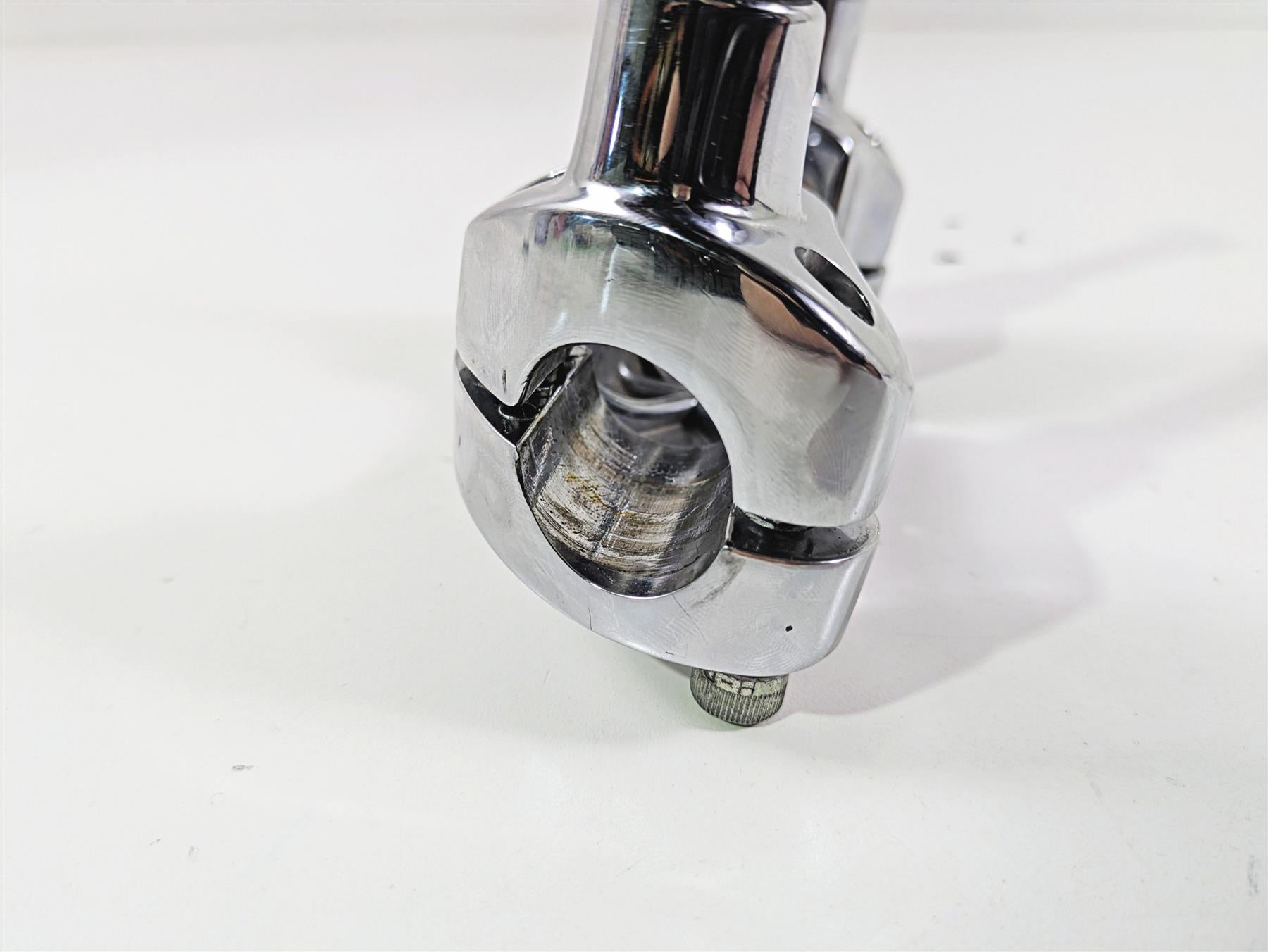 2016 Harley FXDF Dyna Fat Bob Handlebar Riser Holder Clamps Chrome 56568-86 {{ shop.shopifyCountryName }} - Mototech271