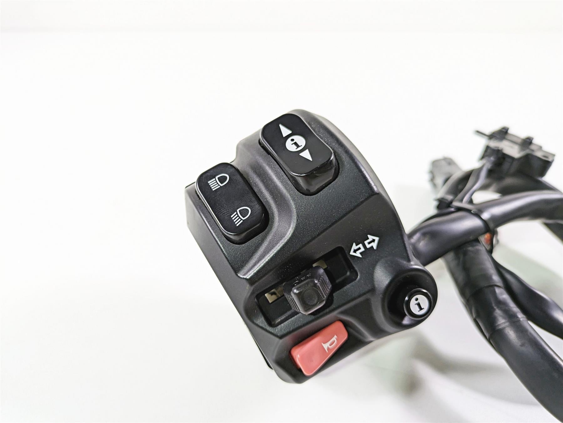 2015 Triumph Tiger Explorer XC Left Hand Control Switch - READ T2042035 {{ shop.shopifyCountryName }} - Mototech271