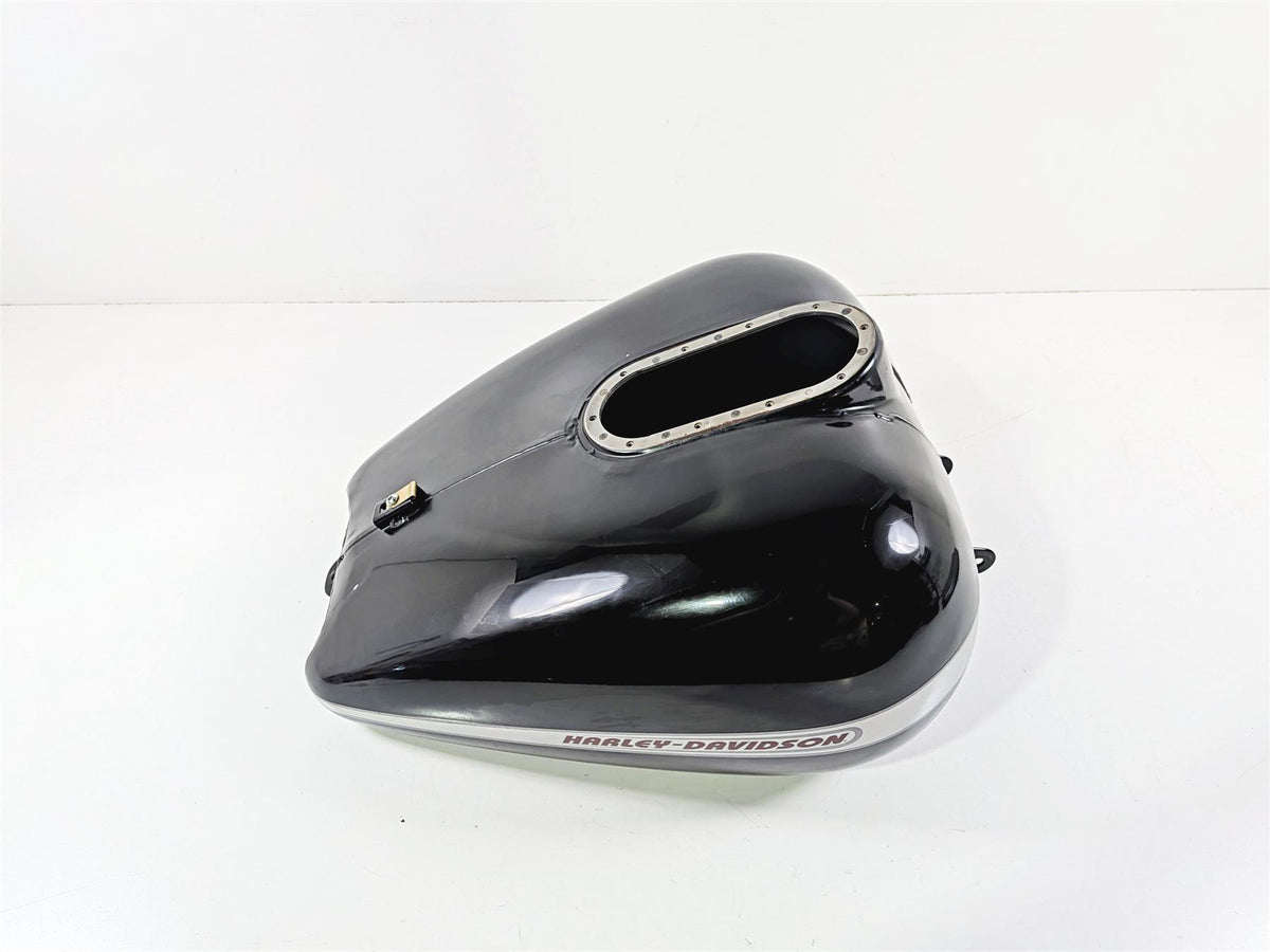 2004 Harley Touring FLTRI Road Glide Fuel Gas Petrol Tank Black Silver 61356-03-Mototech271