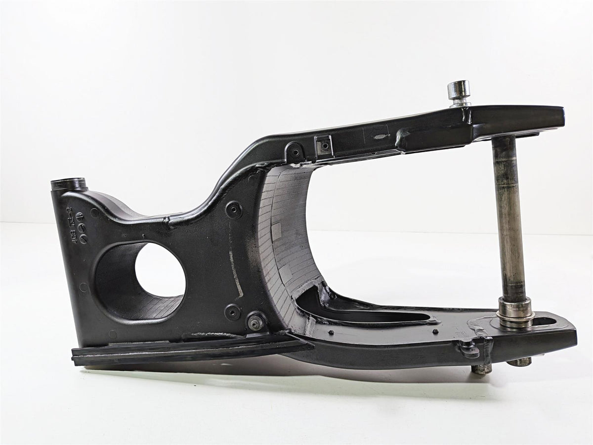 2008 Yamaha YZF R1 RN19 Straight Swingarm Swing Arm 4C8-22110-10-00 {{ shop.shopifyCountryName }} - Mototech271