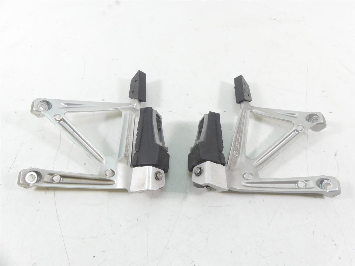 2016 BMW R1200GS K50 Rear Passenger Footpeg Footrest Set 46718528793 46718528794 {{ shop.shopifyCountryName }} - Mototech271