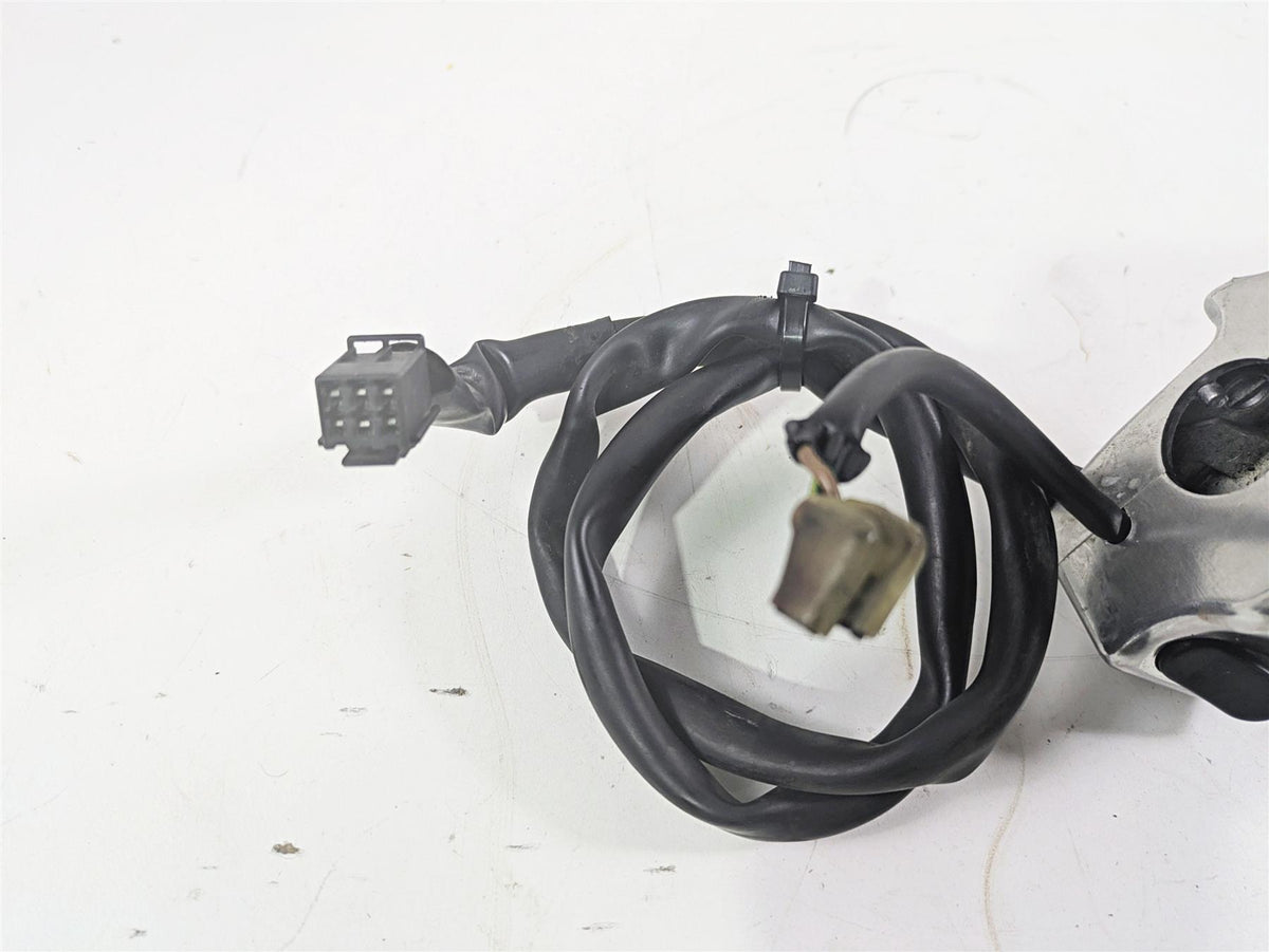 2006 Yamaha XVS650 V-Star Classic Right Hand Control Switch 5KS-83975-10-00 {{ shop.shopifyCountryName }} - Mototech271