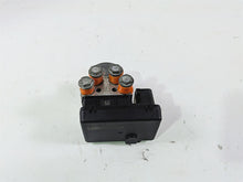 Load image into Gallery viewer, 2015 Harley FXDF Dyna Fat Bob Abs Brake Pump Pressure Module 48340-12
