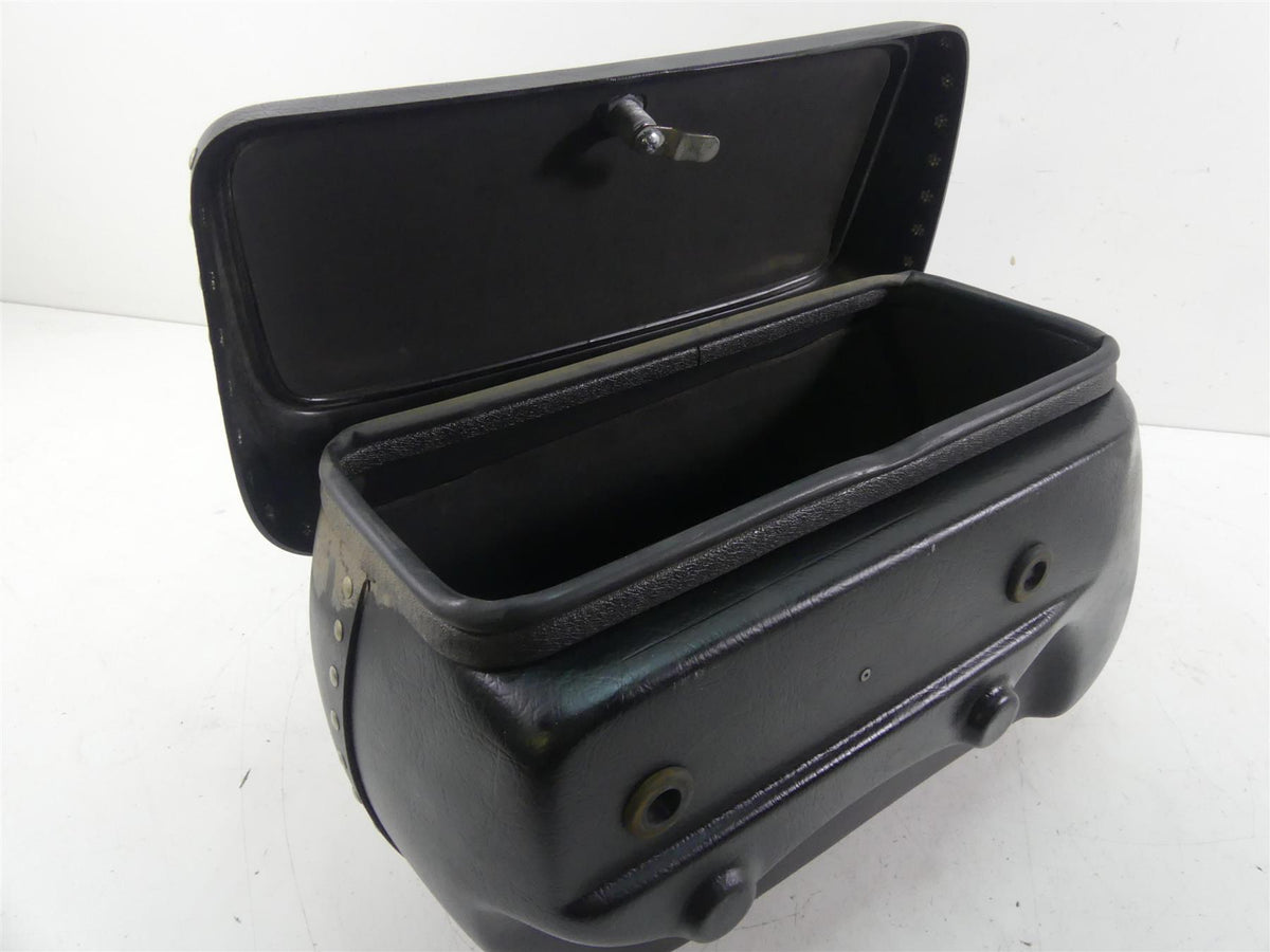 2002 Yamaha XVS1100 V-Star Right Leatherlyke Saddlebag - Read ACC625 {{ shop.shopifyCountryName }} - Mototech271