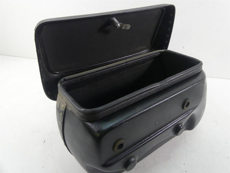 2002 Yamaha XVS1100 V-Star Right Leatherlyke Saddlebag - Read ACC625 {{ shop.shopifyCountryName }} - Mototech271