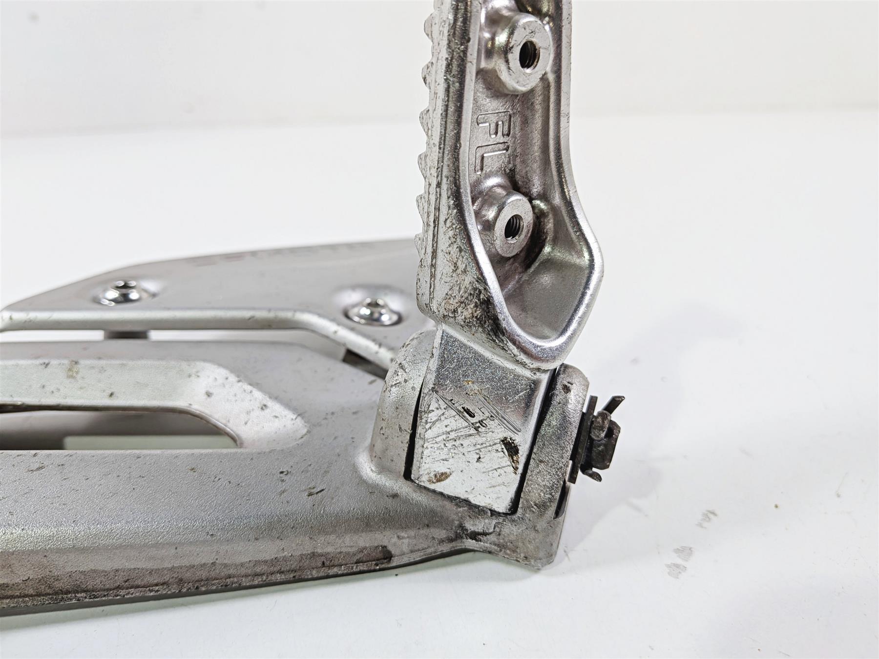 2025 CFMoto 450 SS Left Footpeg & Shifter Set 6AQV-142600-1001 6AQV-141030-1000 {{ shop.shopifyCountryName }} - Mototech271